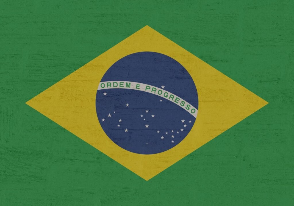 Explore Brazilian Portuguese, its history, pronunciation, grammar, and essential phrases. Learn how to start speaking with confidence.