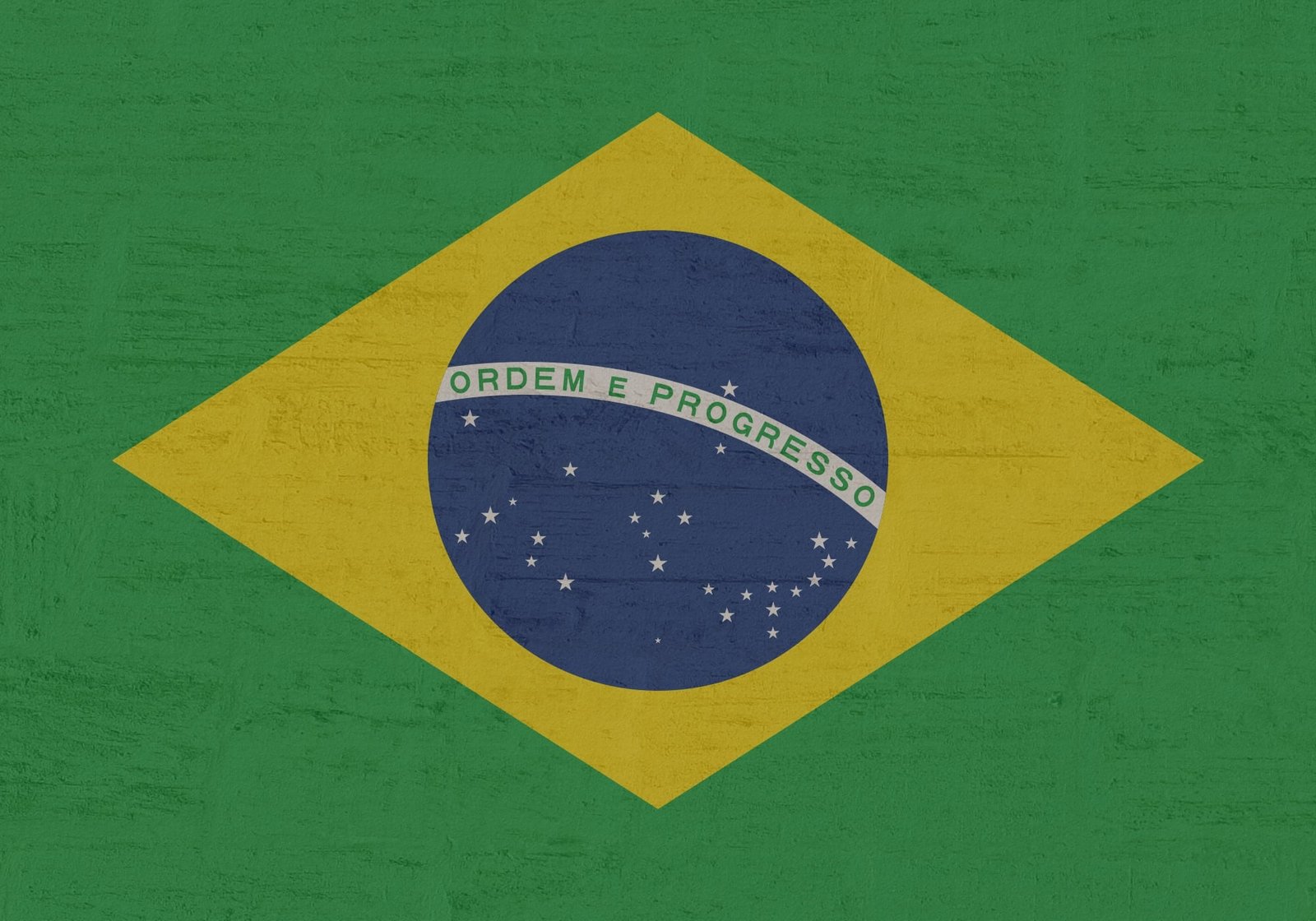 Explore Brazilian Portuguese, its history, pronunciation, grammar, and essential phrases. Learn how to start speaking with confidence.